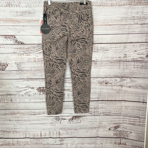 NEW with Tags, Articles of Society Heather Tiger Print Jean, Size 28, MSRP $78 - Picture 9 of 12